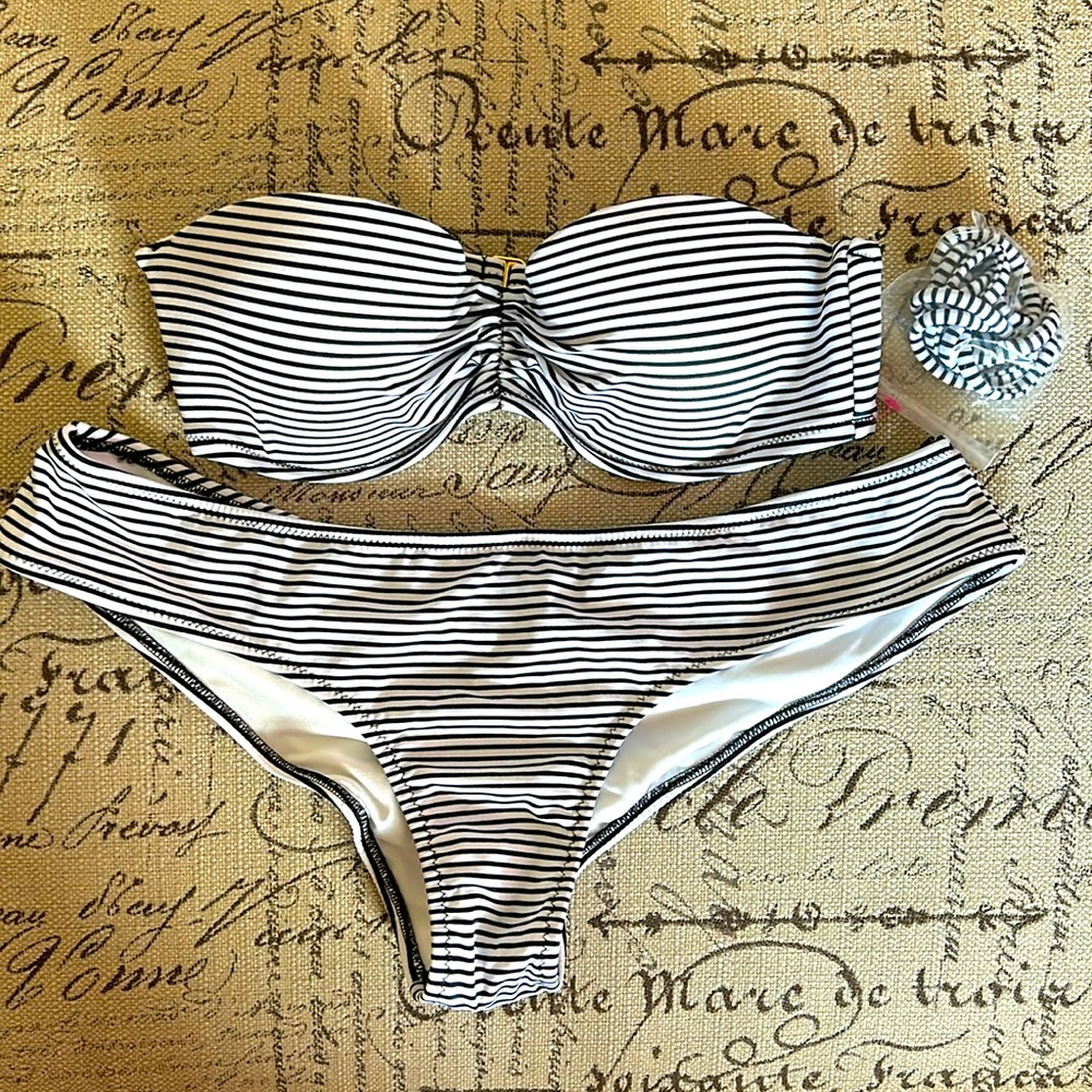 Victoria’s Secret Black & White Stripe Runched Bandeau Bikini 34B/M